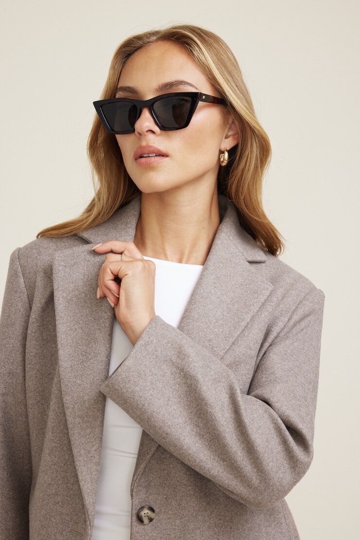 LE SPECS | Velodrome Cat Eye Sunglasses Brown / Dark Tortoise large