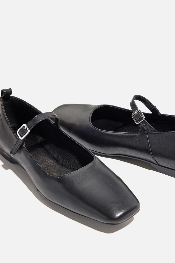 VAGABOND | Delia Ballet Flats Black large