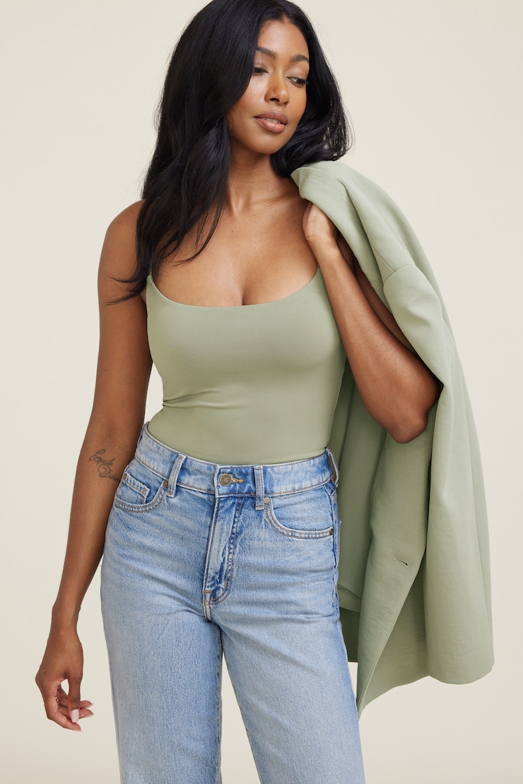 Nadia Sculpt Scoop Neck Camisole Vetiver Green large