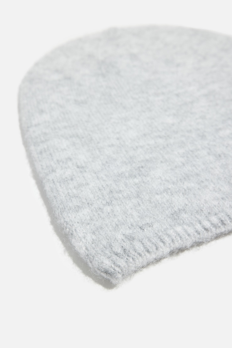 Heavenlyarn™ Beanie Light Grey Mix large