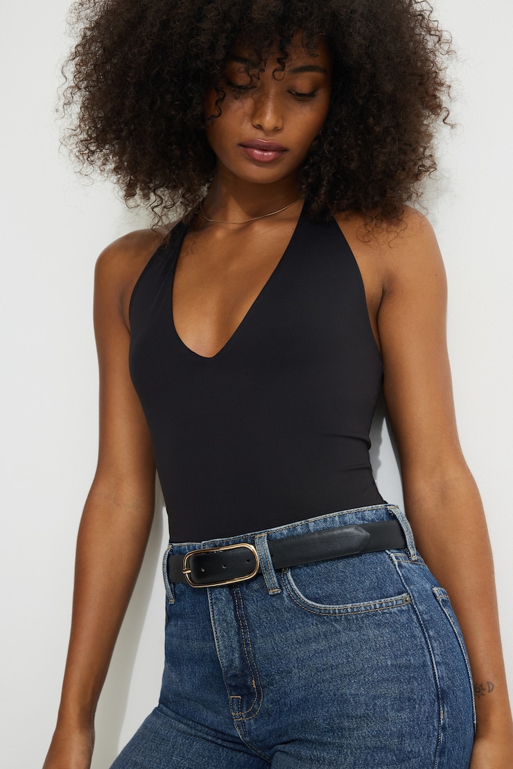 Oval Slim Faux Leather Belt Black / Gold large