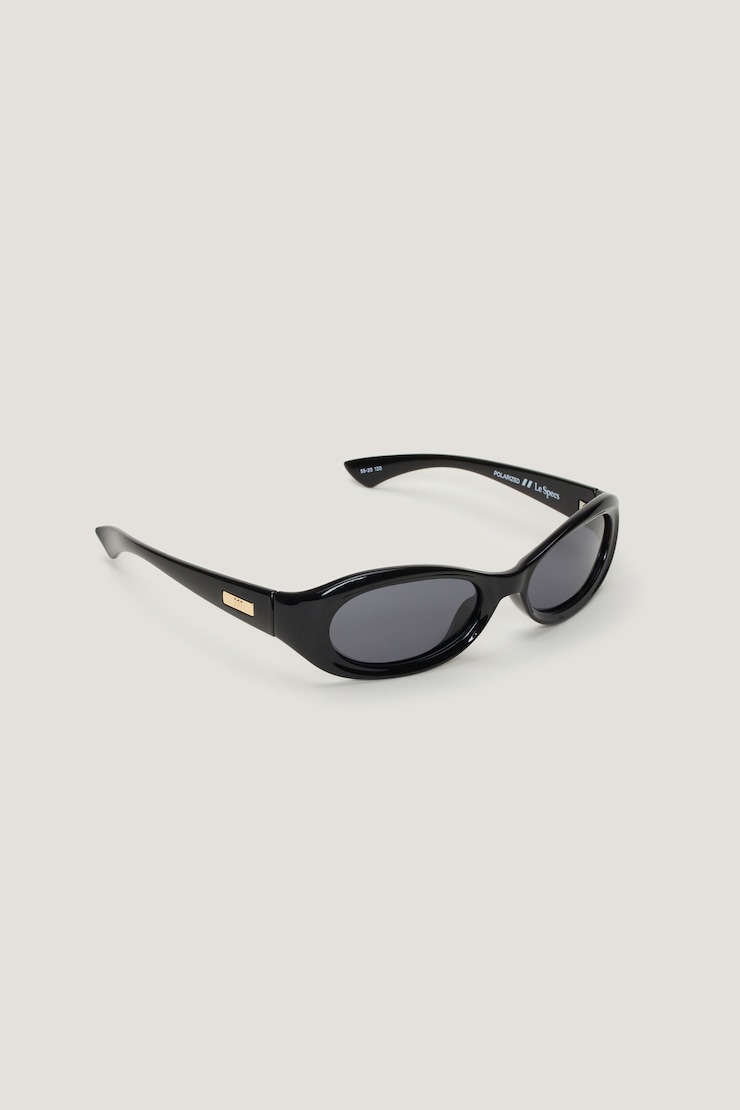 LE SPECS | Lunettes de soleil enveloppantes « Nightcrawler » Noir / Fumée large