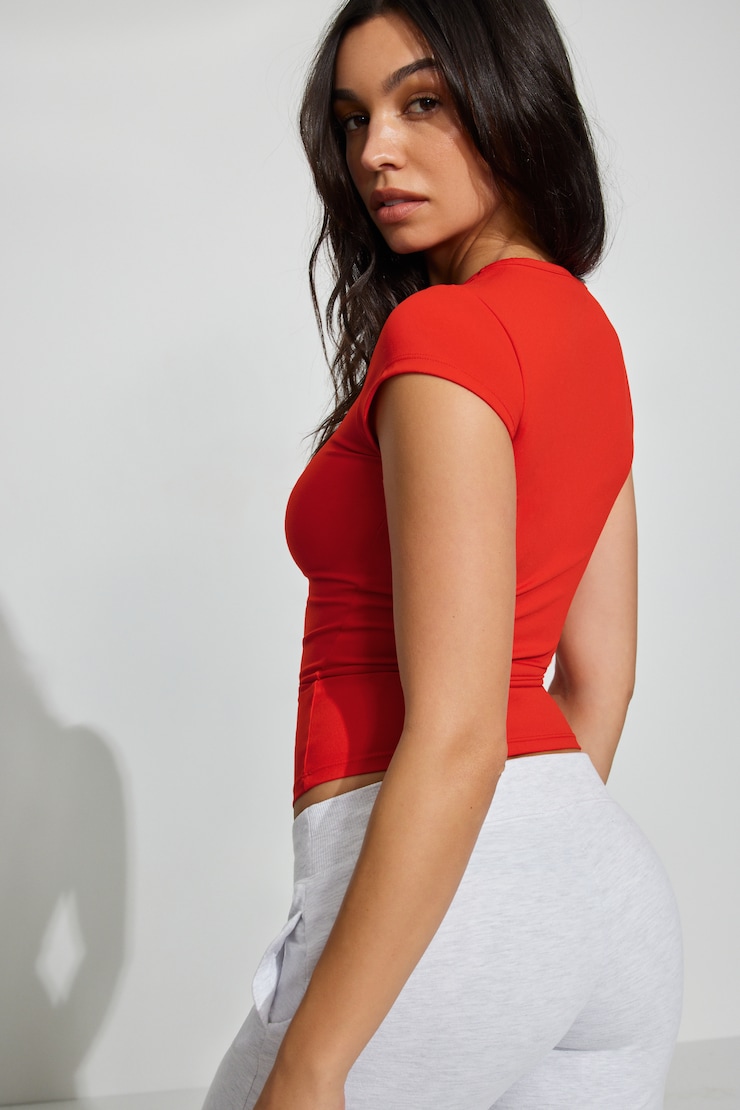 Sleek Crewneck T-Shirt, Flame Scarlet, large