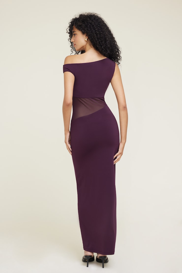Robe maxi diaphane sculptante Prune profonde large