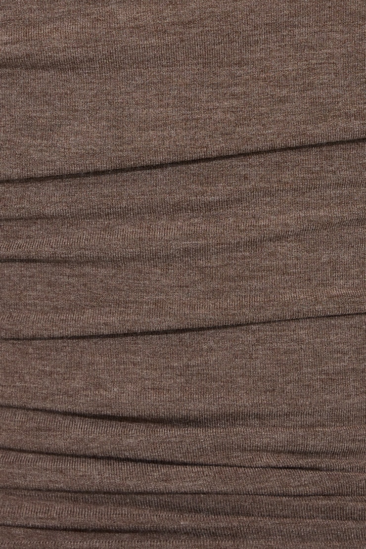 Haut sexy douillet asymétrique à manches longues