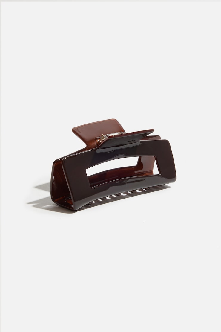 Cutout Acetate Claw Hair Clip Milky Brown large
