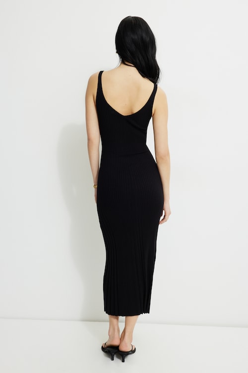V Neck Ribbed Maxi Dress Black | Dynamite