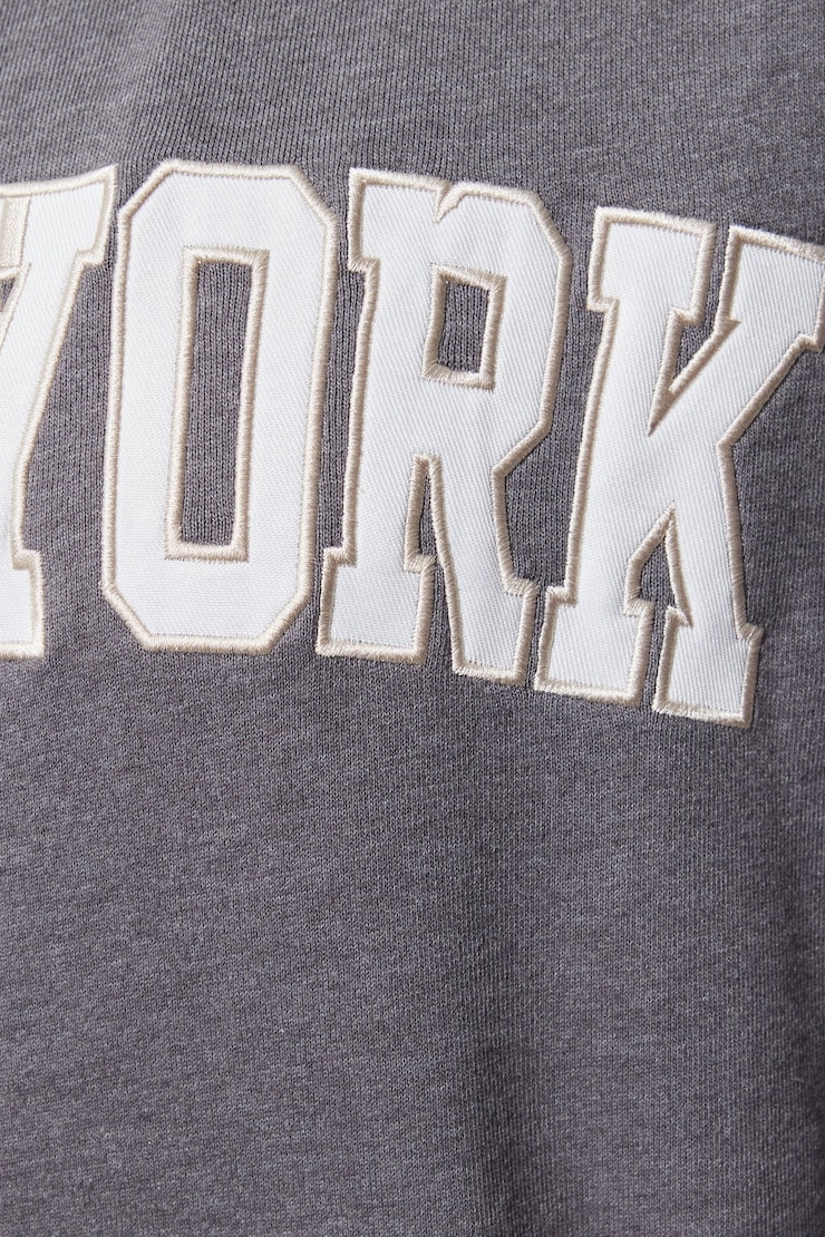 Oversized Hoodie Zippie, Forged Iron Grey with "New York" Art, large