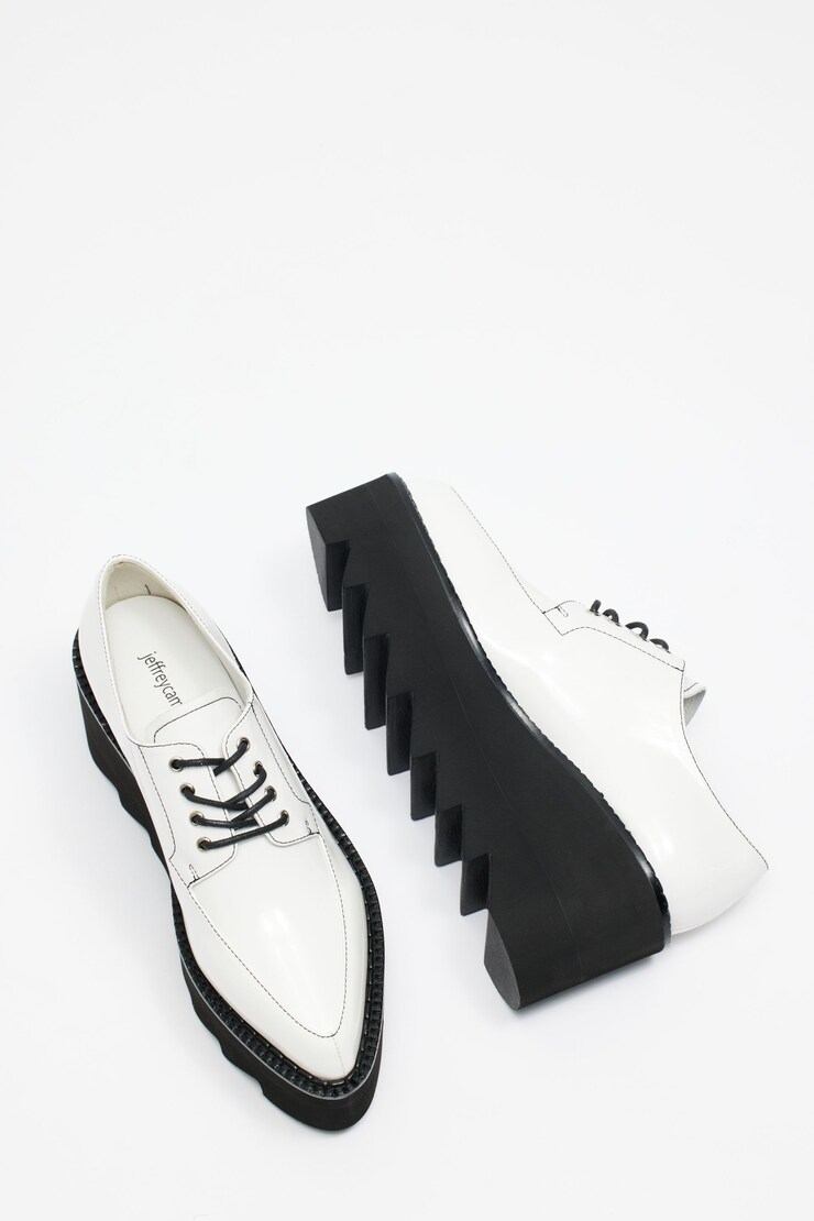 Souliers Boysdntcry - JEFFREY CAMPBELL, Blanc vernis gaufré, large