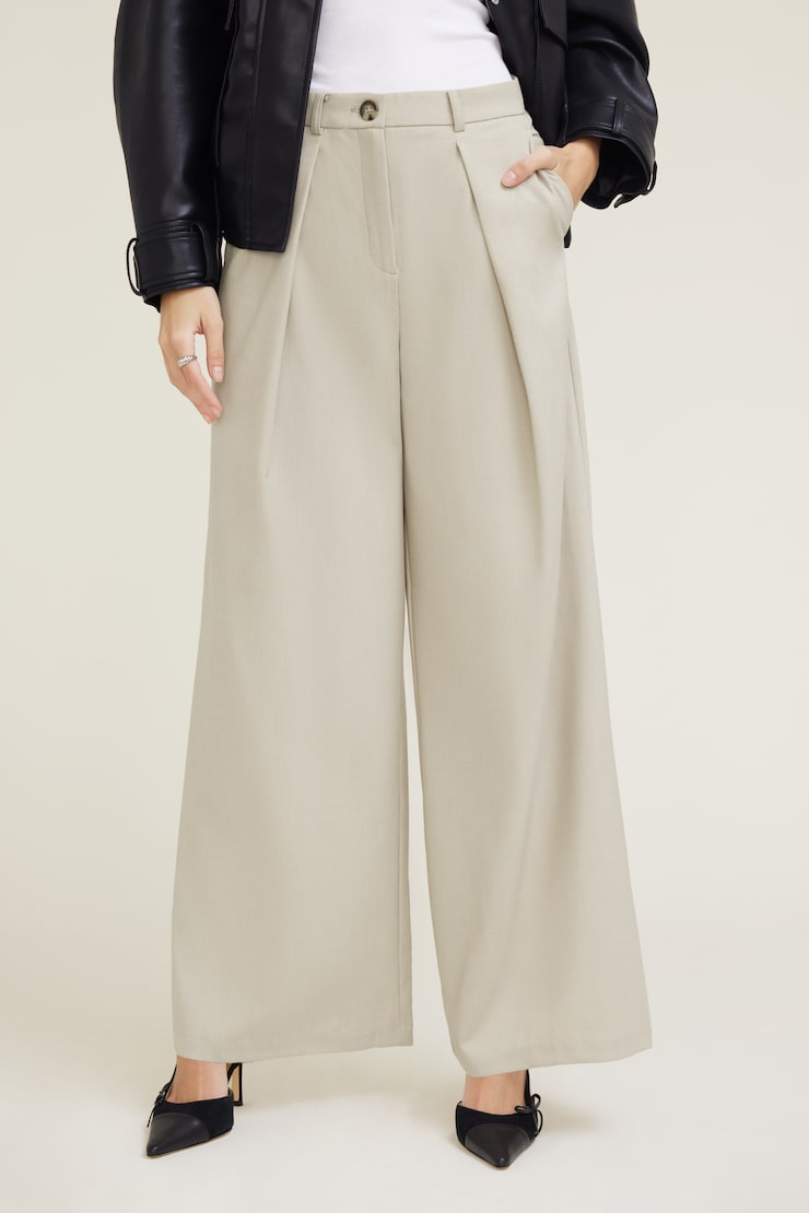 Pleated Wide Leg Pants Simply Taupe large