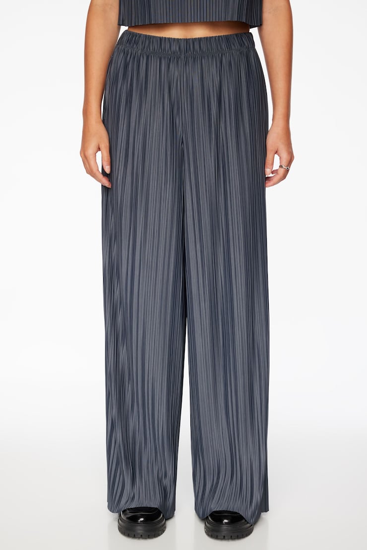 Plissé Knit Wide Leg Pants  Turbulence Grey  large