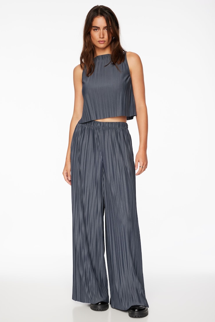 Plissé Knit Wide Leg Pants  Turbulence Grey  large