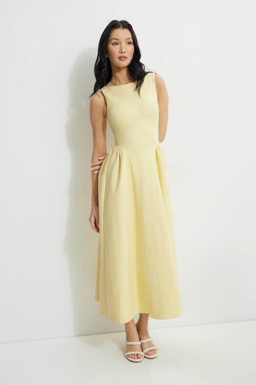 green emerald velvet dress Madeleine Scoop Neck Maxi Dress main image 0