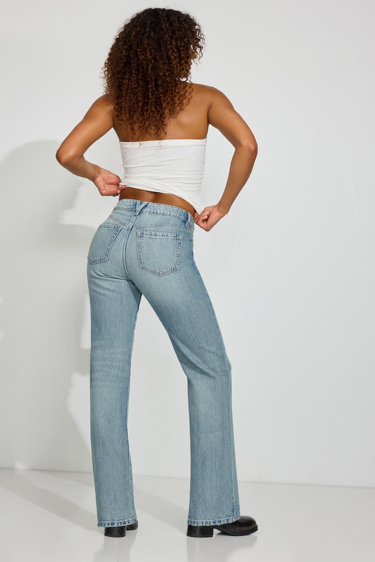 90s Straight Jeans