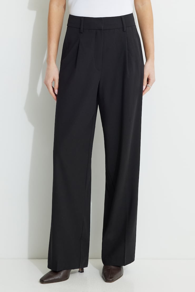 Sofia Pleated Straight Pants Jet Black  large