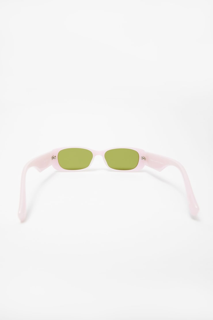 LE SPECS | Unreal Quilted Sunglasses Baby Doll Pink large