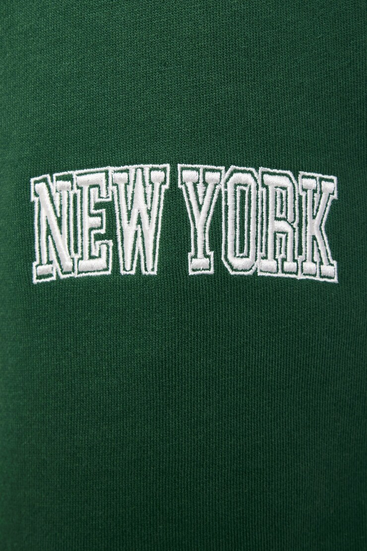 Easy Jogger Pant, Varsity Green with "New York" Art, large