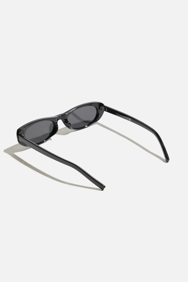 Super Slim Oval Sunglasses Jet Black large