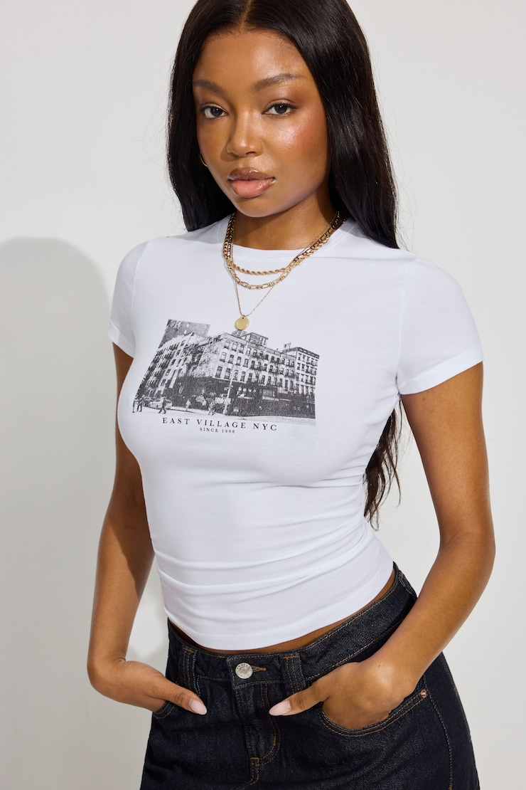 Estelle Longline Tee- US- Test July 14, Bright White with "East Village" Art, large