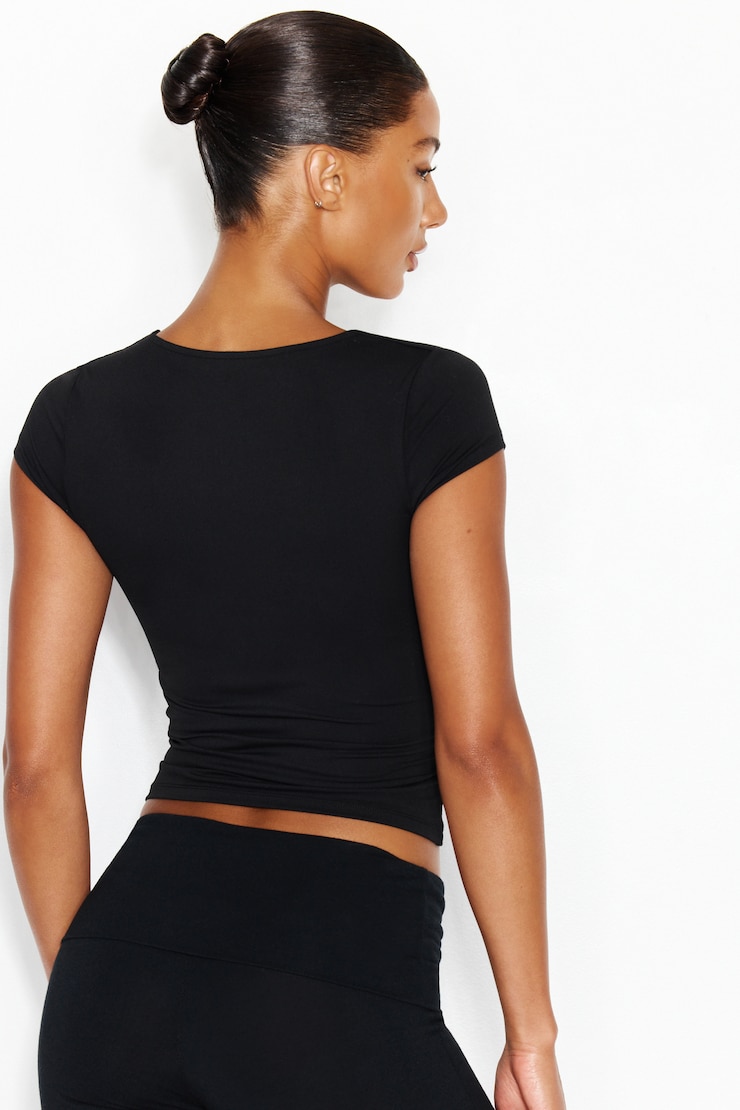 Sleek Plunge T-Shirt, Jet Black, large