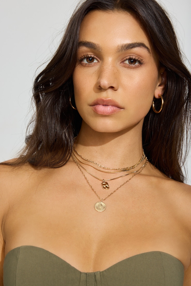 Ensemble de 5 colliers en chaîne à pendentifs martelés