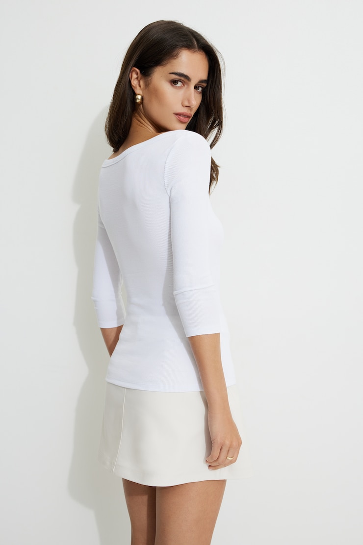 Ribbed Three Quarter Sleeve T Shirt