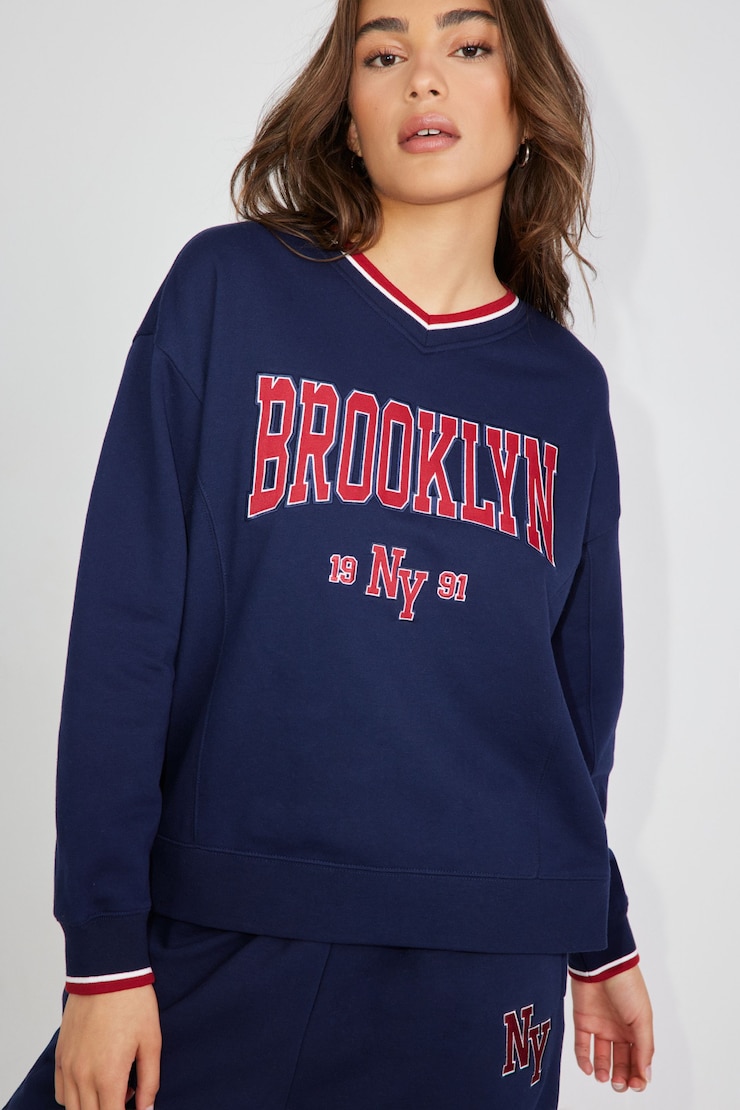 Oversized Tipping V-Neck, Maritime Blue with "Brooklyn" Art, large