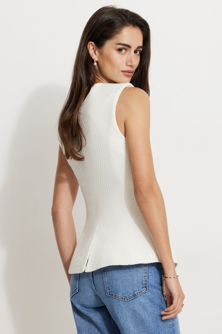 Emery Flyaway Vest Snow White large