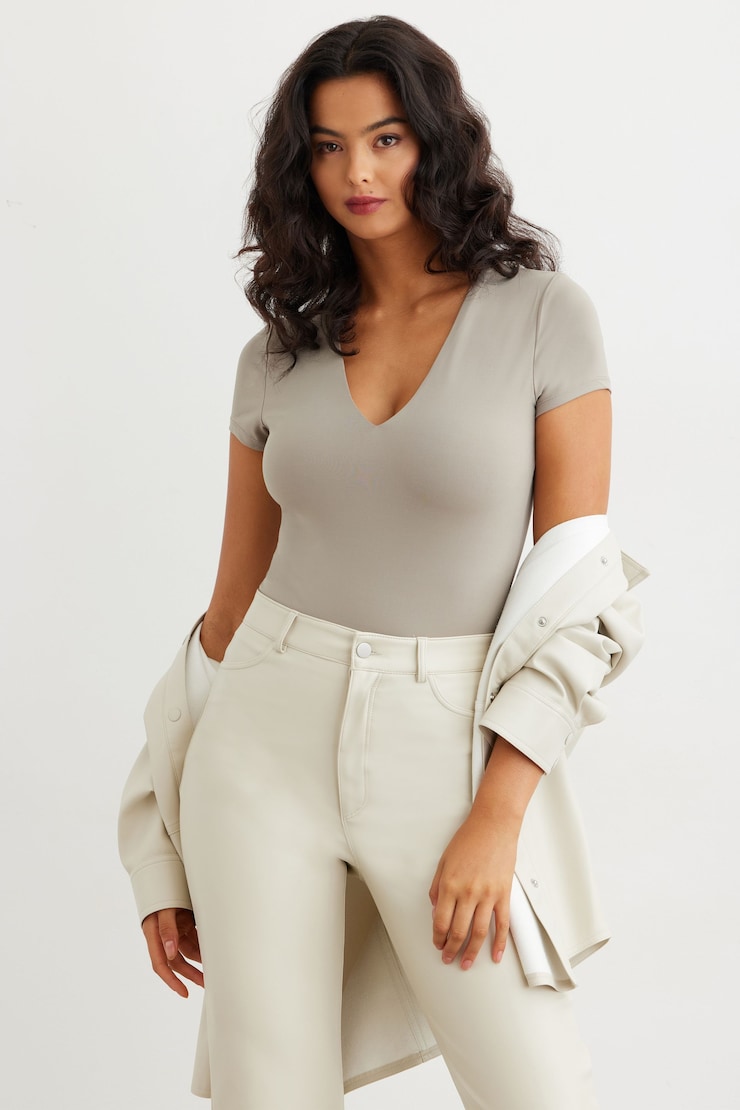 Cassidy Sculpt Short Sleeve V-Neck Bodysuit Vintage Khaki large