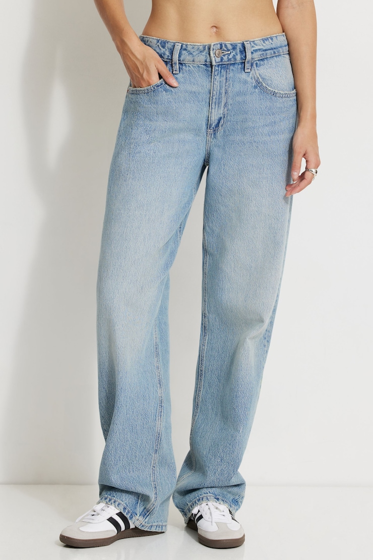 Mika Mid Rise Relaxed Straight Leg Jeans Light Indigo / Silverthorne Blue large