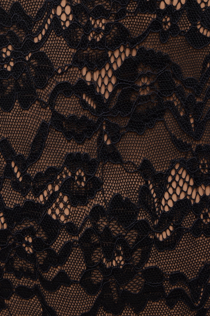 Justaucorps en dentelle à col plongeant