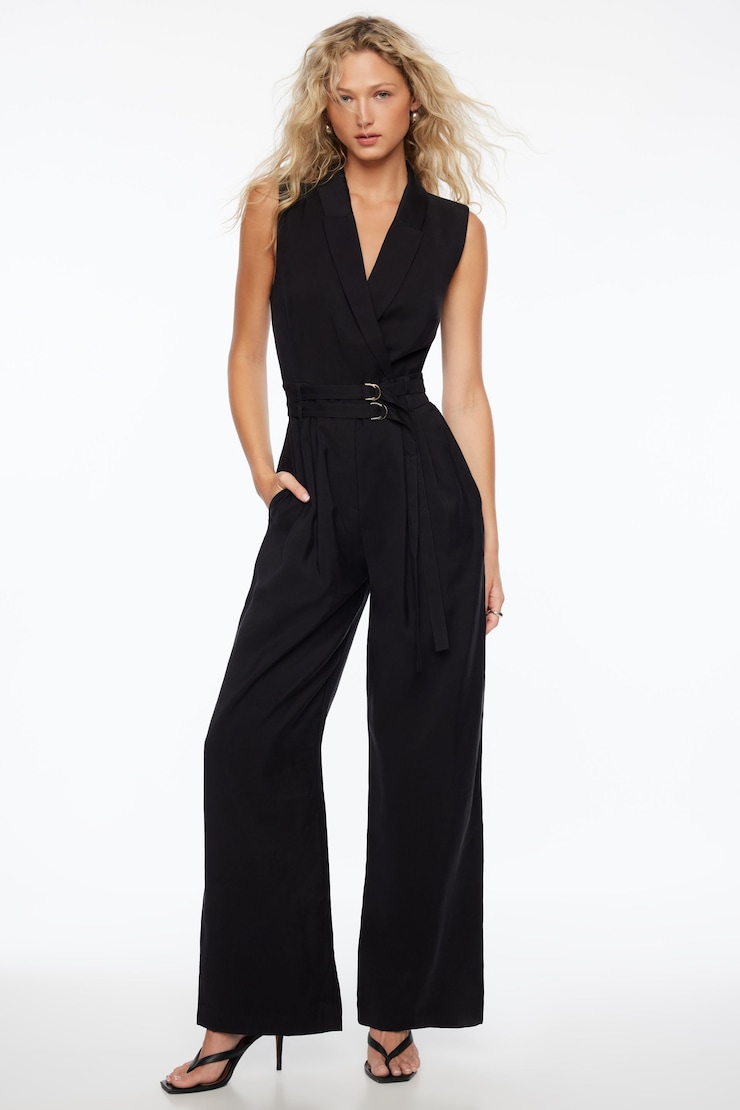 Sleeveless Utility Jumpsuit With Belt