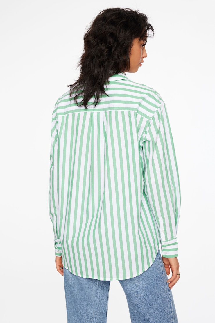 Chemise Frida rayée ample à boutons Fines rayures vertes et blanches large