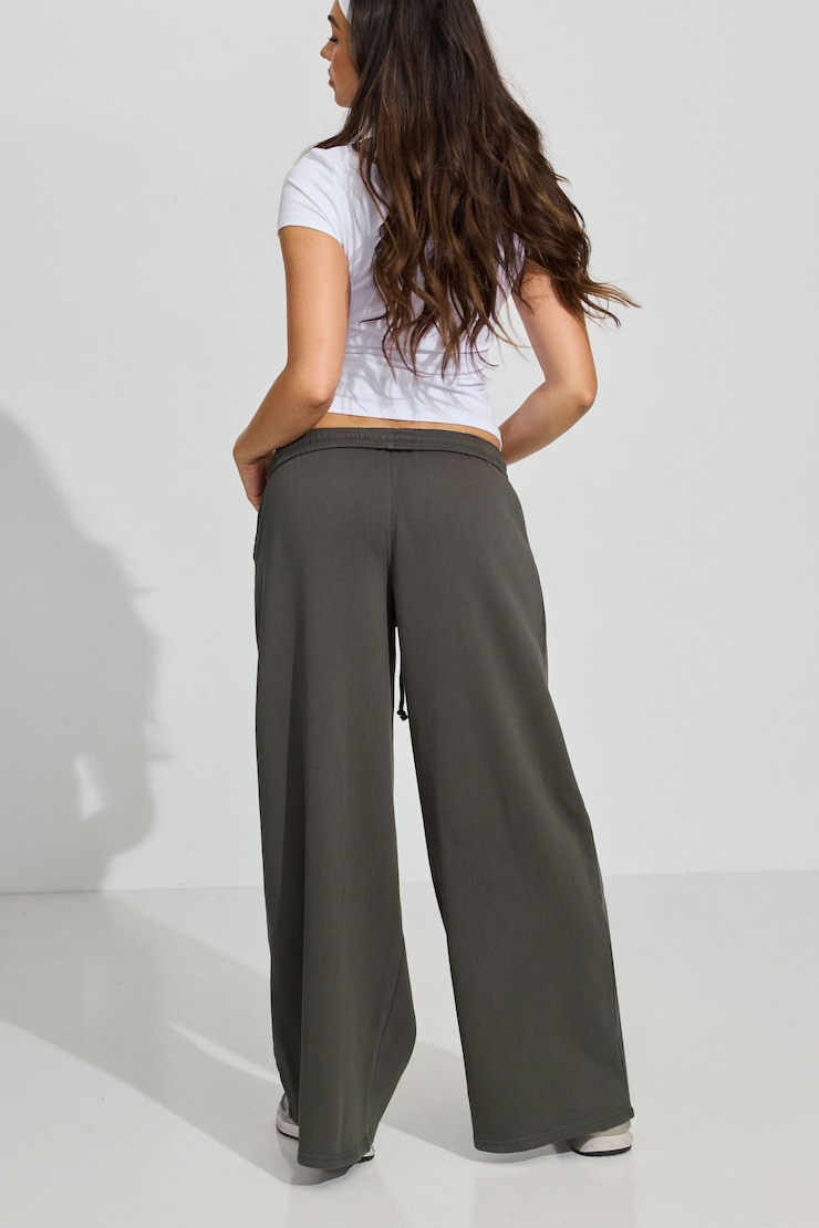 UltraFleece Super Wide Leg Sweatpants, Forged Iron Grey, large