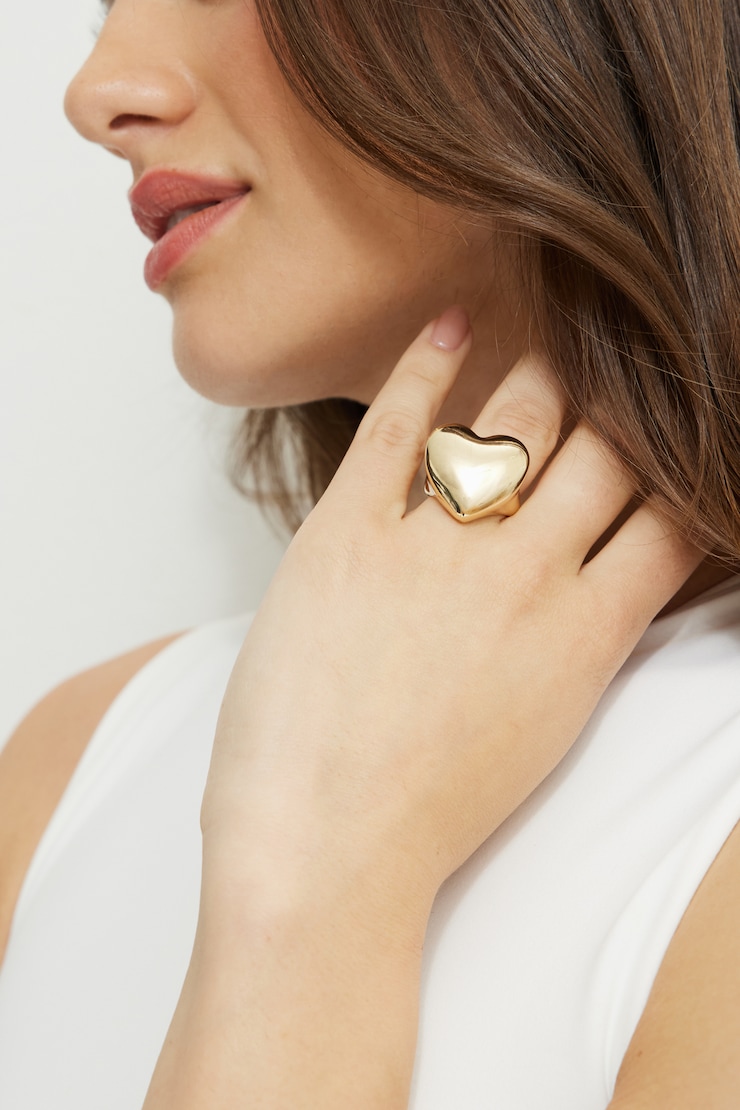 Oversized Heart Ring Gold large