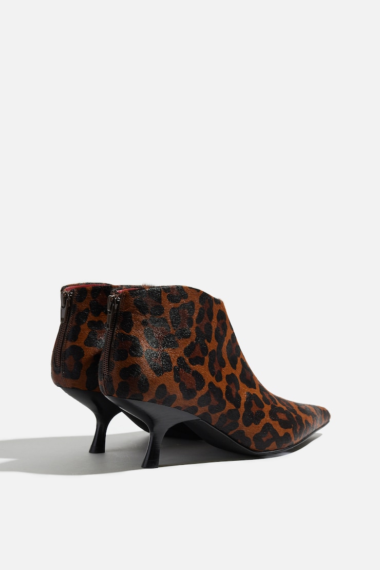 JEFFREY CAMPBELL | Hooked-F Boots Brown Black Cheetah large