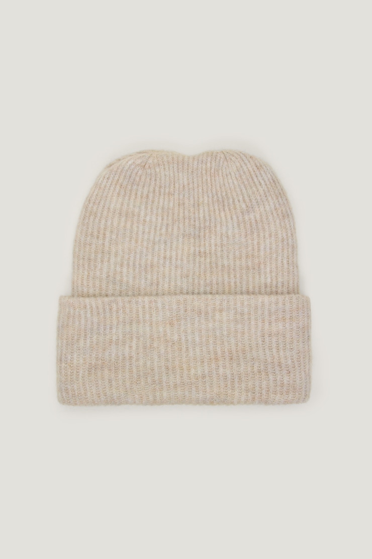Tuque repliée en tricot