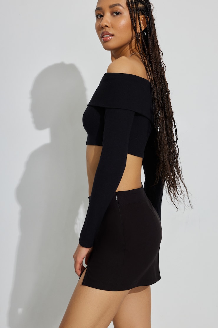That's Hot Mini V Waist Skort, Jet Black, large