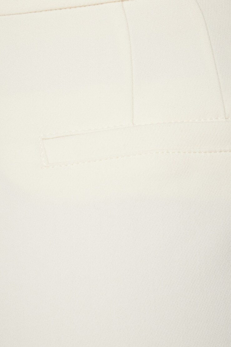 Delta Pleated Tailored Shorts Sea Salt Off-White large