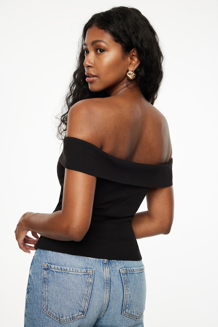 Off Shoulder Buttoned Vest Jet Black large