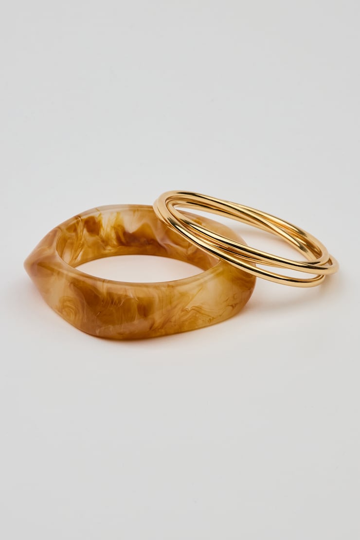 Set of 4 Resin & Clean Twist Bangles, Gold/Amber, large