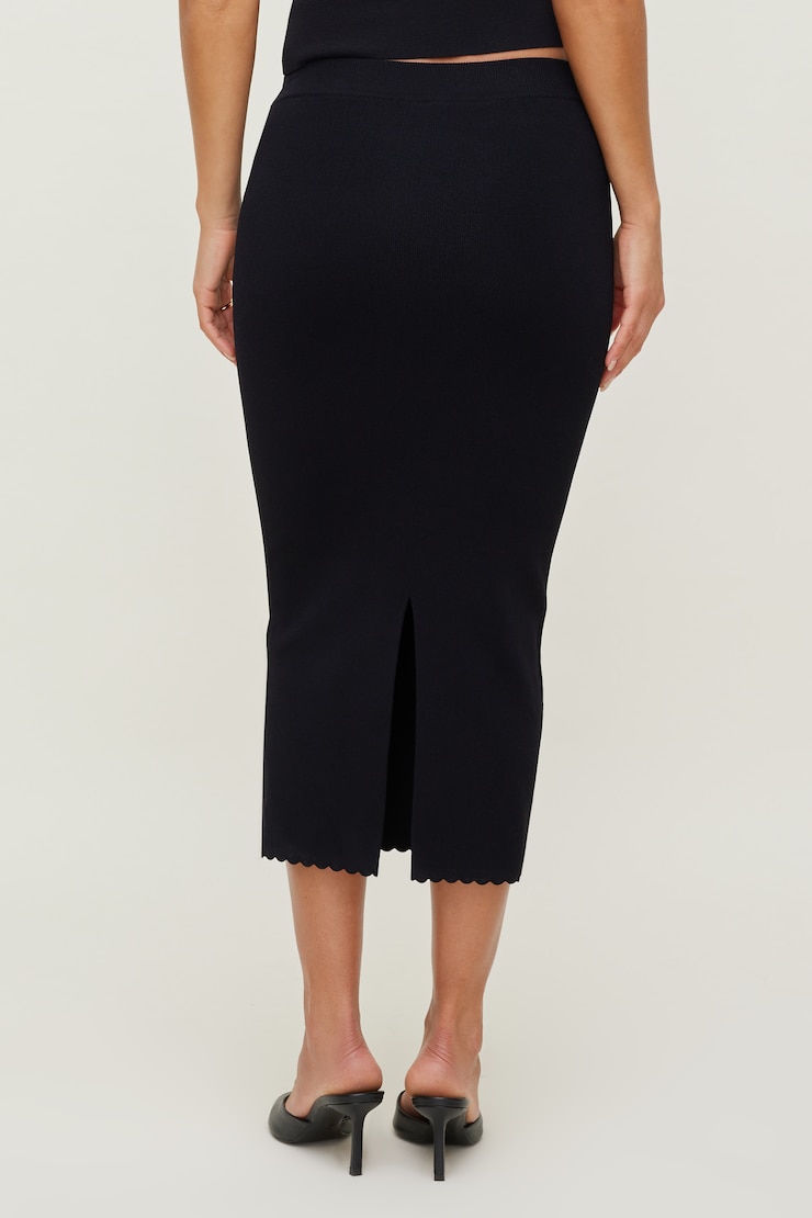 Scallop Trim Maxi Skirt