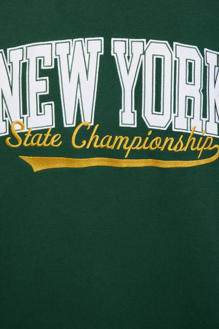 Oversized Tipping V-Neck, Varsity Green with "NY Championship" Art, large