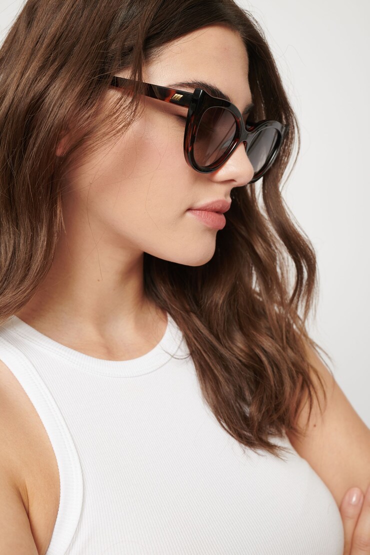 LE SPECS | Flossy Sunglasses Tortoise Shell  large