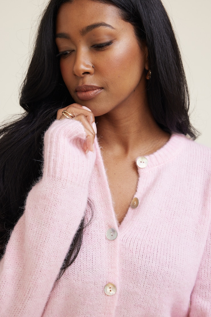 Cardigan pelucheux à col rond Amanda