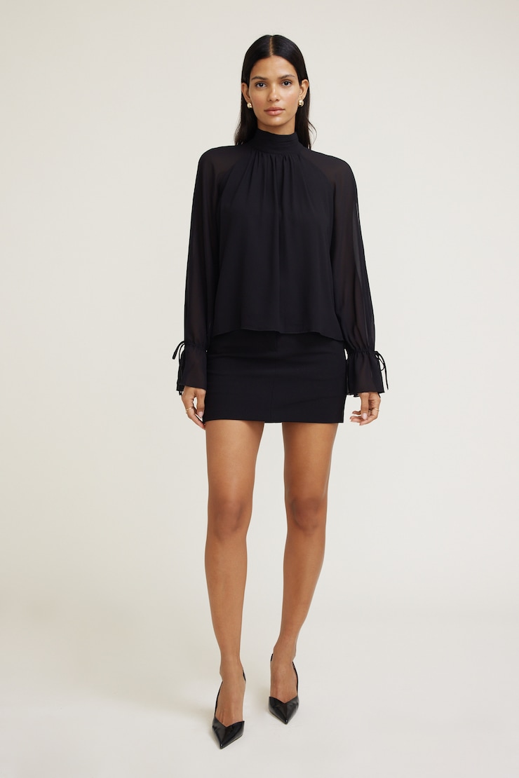Blouse froncée à col montant