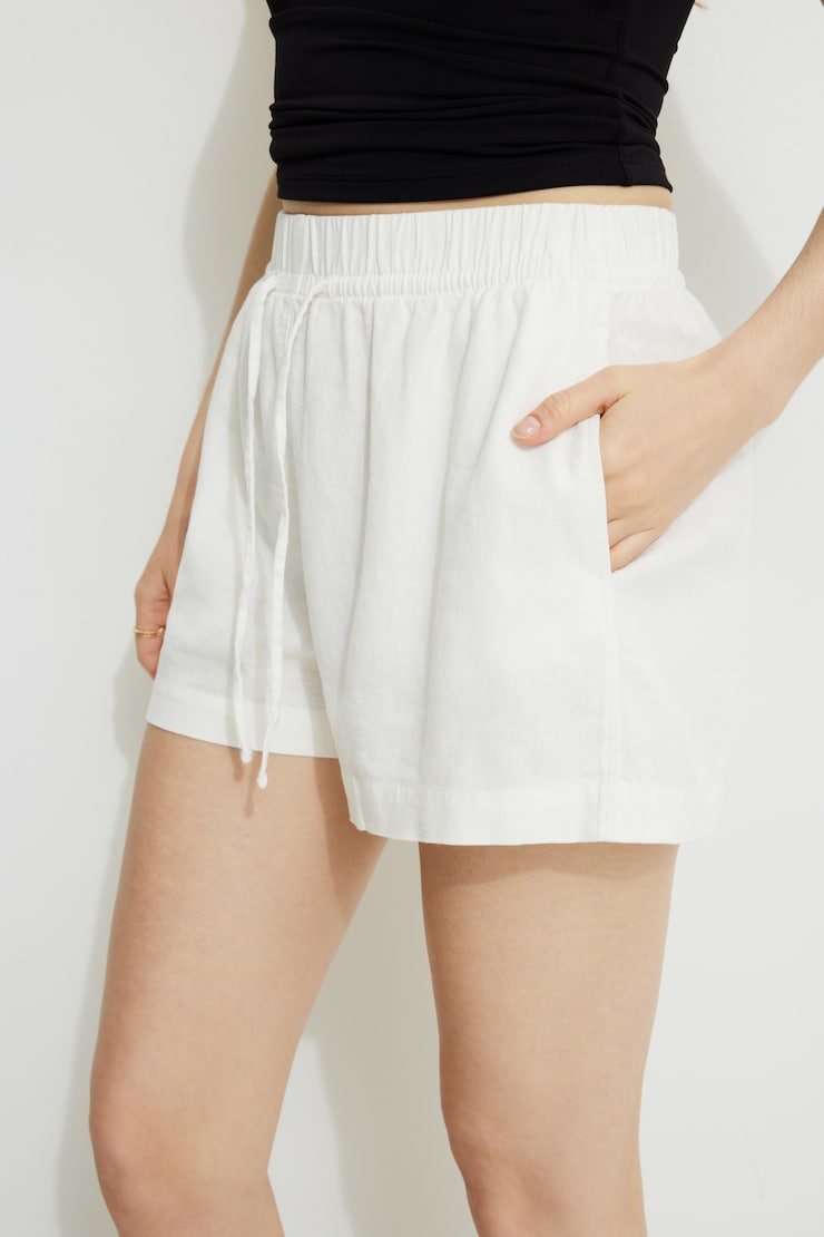 Pull On Linen Shorts Snow White large