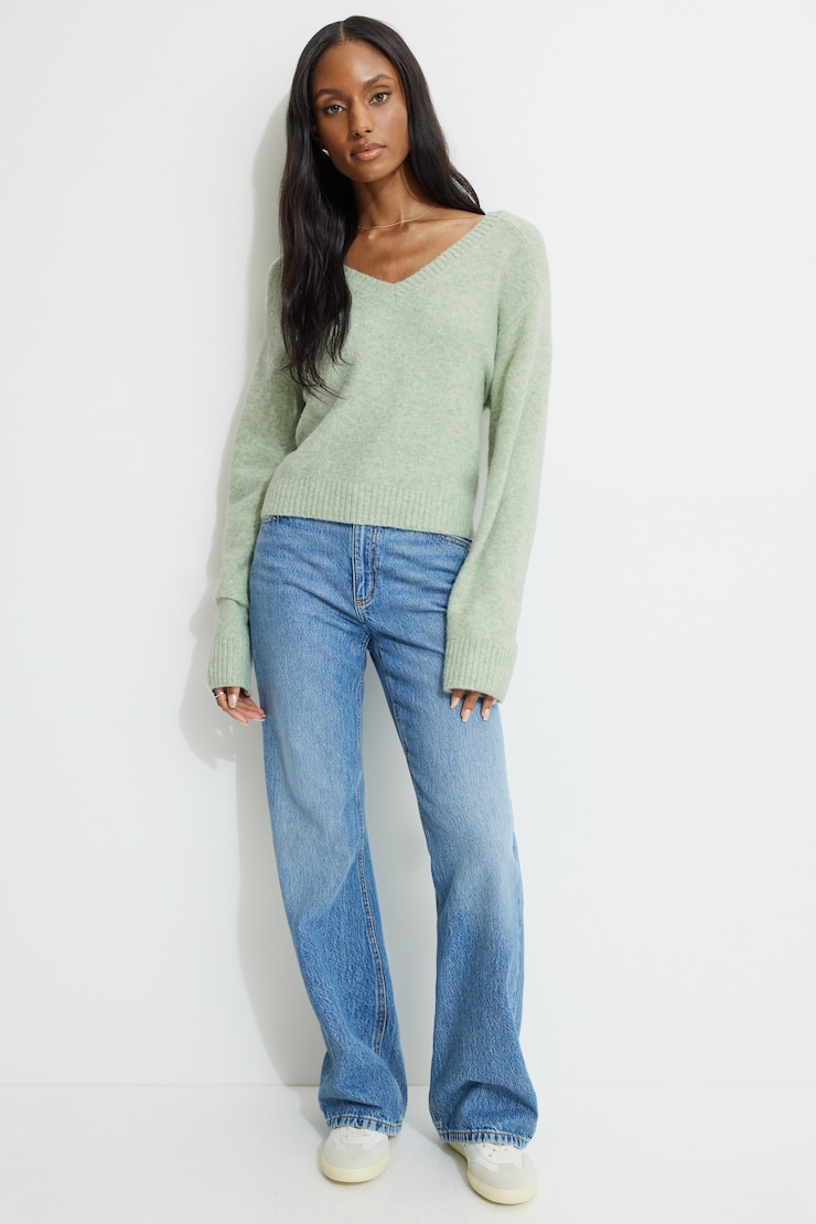 Heavenlyarn™ V Neck Sweater Bubble Green Melange large