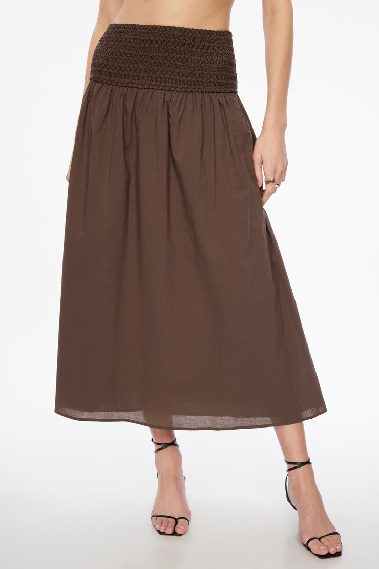Jupe maxi smockée à taille basse Brun café corsé avec fils tan amande large