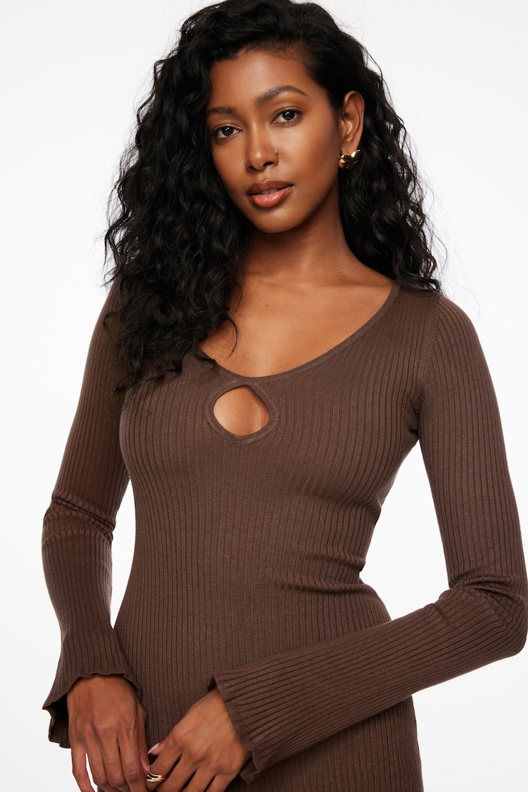 Keyhole Cutout Midi Dress Shopping Bag Brown large